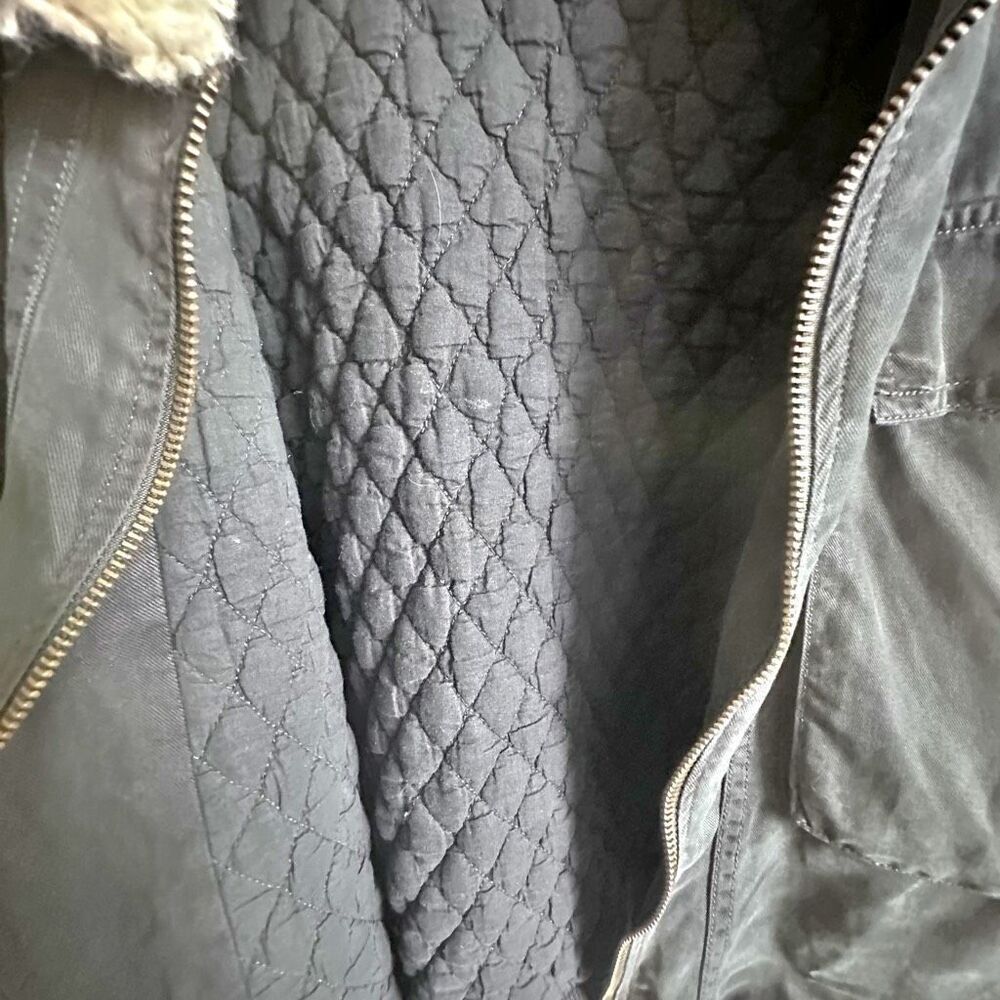 YOUNG FABULOUS & BROKE | Aviator Bomber Zip Jacket Detachable Faux Fur | Medium - Picture 8 of 9